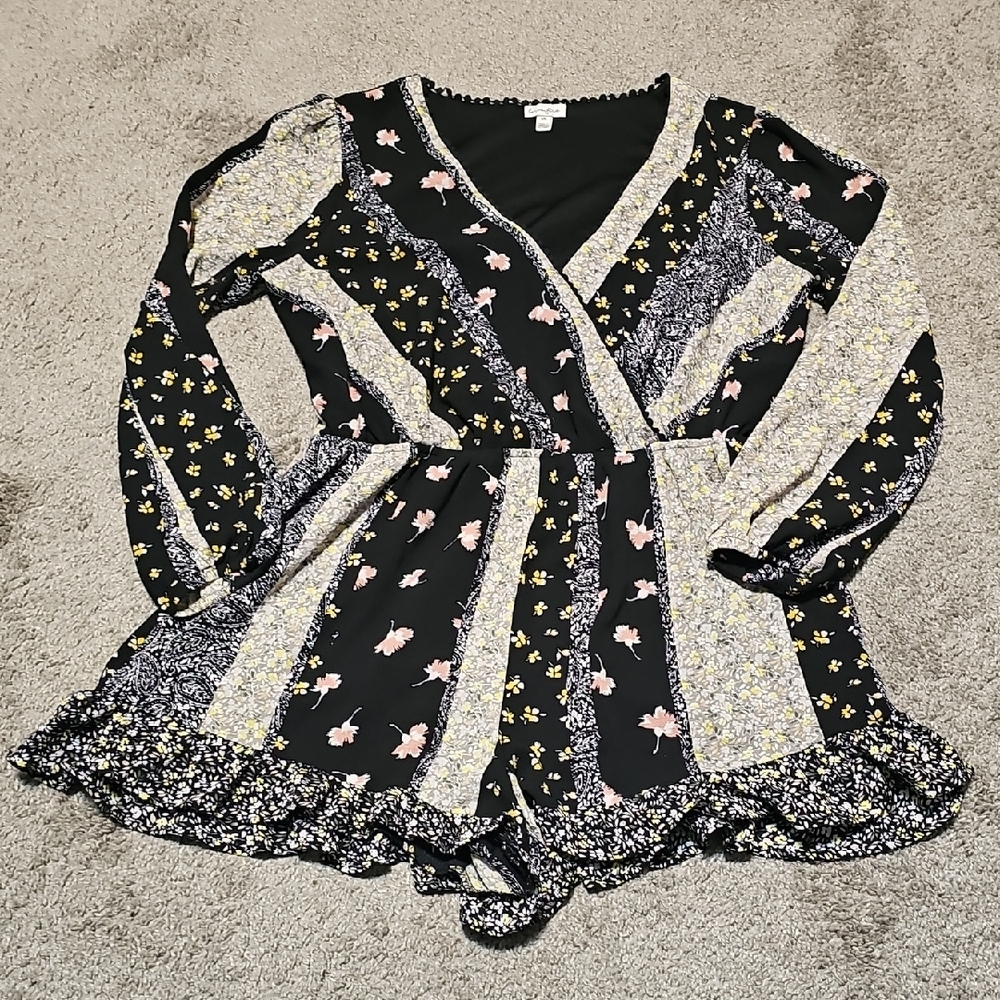 love, Fire Floral Romper One Piece Size L
